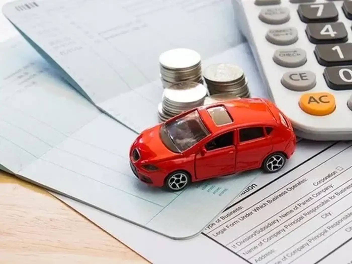 Carwow в Британии и срочный автовыкуп в Украине: два пути одной продажи