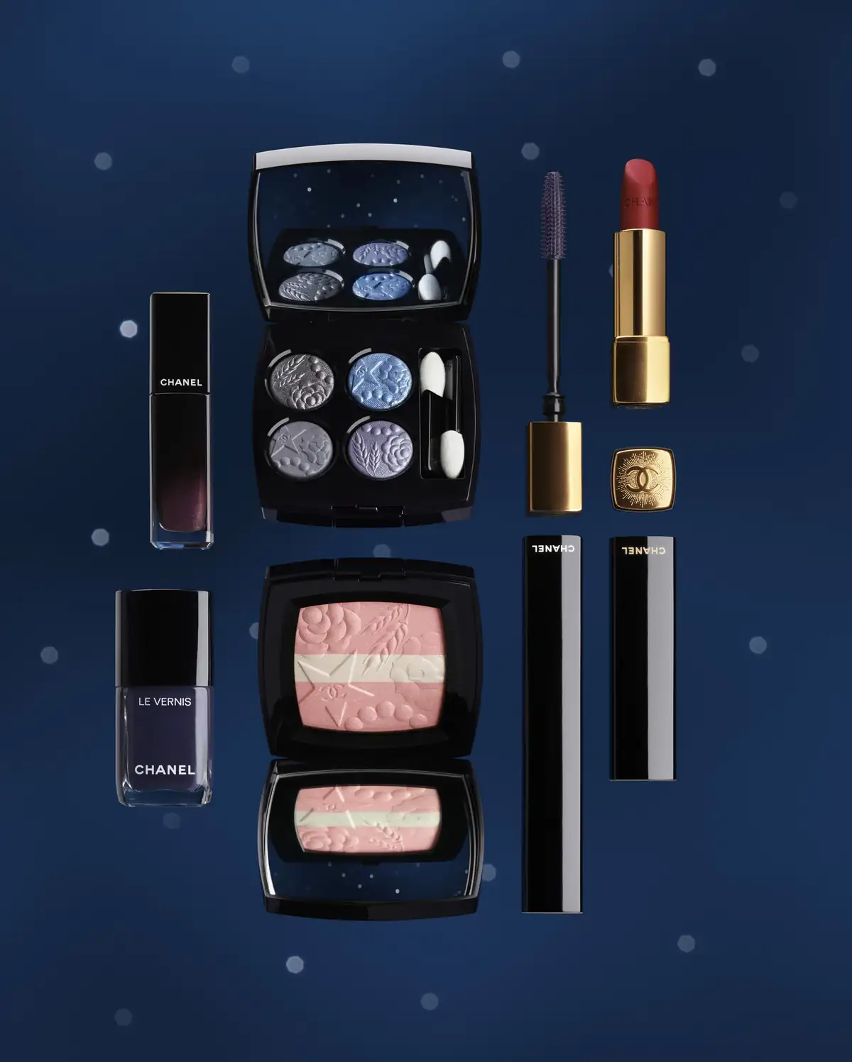 Святковий макіяж, що переносить у космос: CHANEL HOLIDAY 2025 14 avonkatalog.in.ua